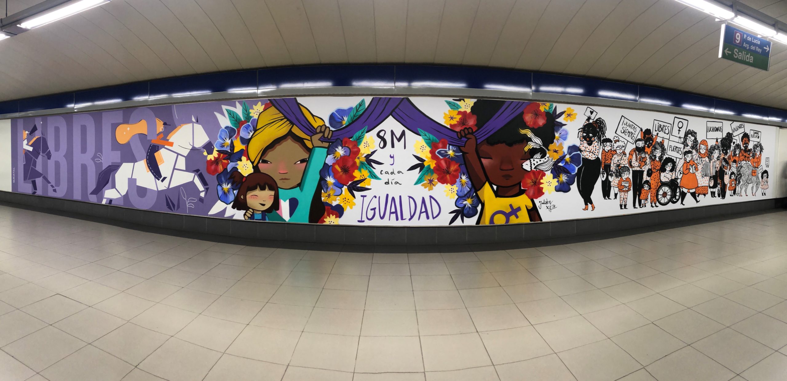 Ilustradoras intervienen el metro de Madrid por el día de la mujer