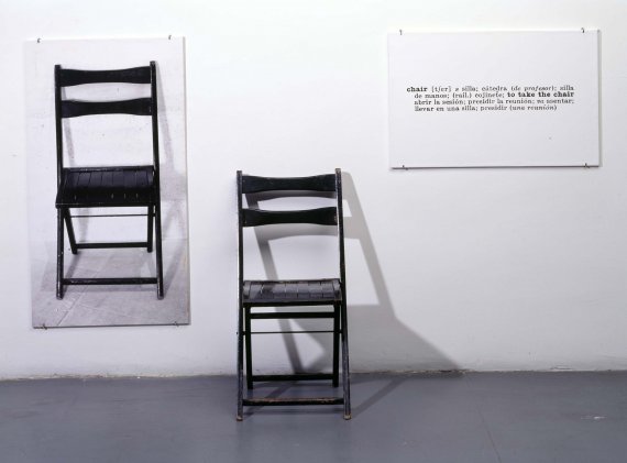 7, una y  tres sillas, Kosuth.jpg