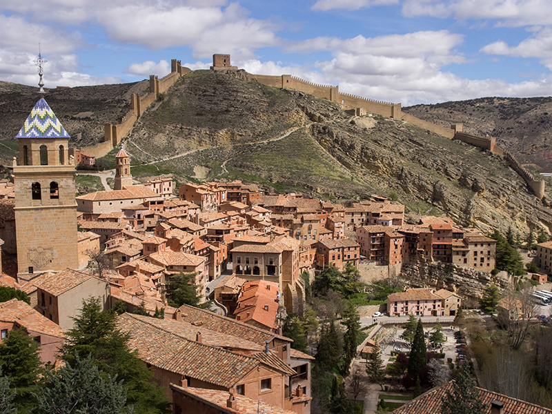 Castillo_de_Albarracín_-_P4190772.jpg